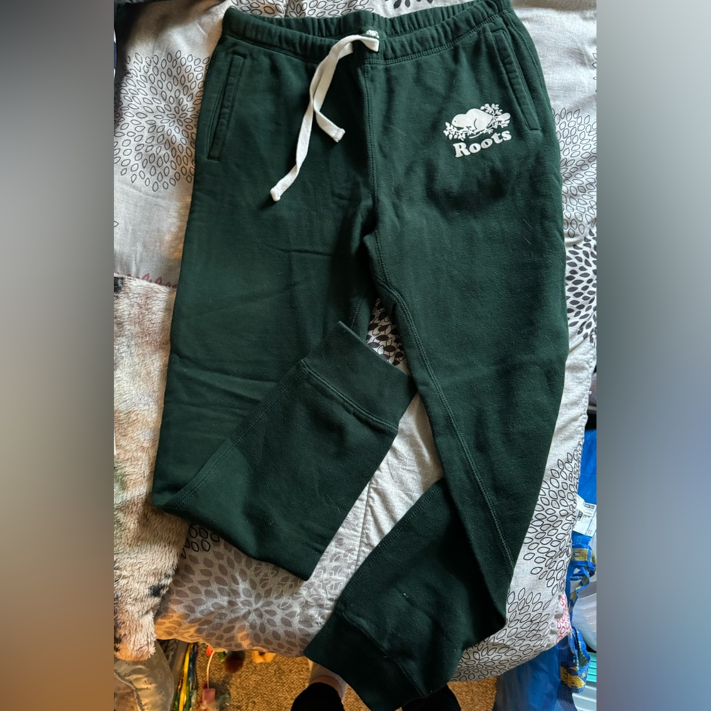 Women’s roots pants